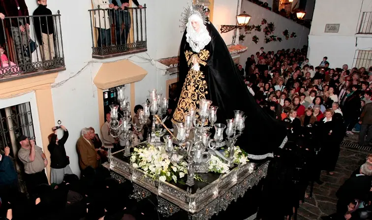 Queda prohibida su utilizacion en cuanlquier soporte sin la autorizacion de autor o de la Delegacion de Turismo del Ayuntamiento de Marbella 
Delegaci&oacute;n de Turismo de MarbellaGlorieta de la Fontanilla,s/n29602 Marbella (M&aacute;laga)T. 952 77 14 42 / 952 77 46 93Fax. 952 85 81 24