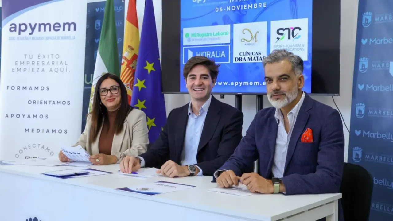 Alejandro Freijo, Carlos Garc&iacute;a y Mari Carmen Santos durante la rueda de prensa